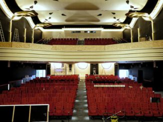 Caligari Filmbühne in Wiesbaden nach Sanierung wieder geöffnet: Technik und Brandschutz erneuert