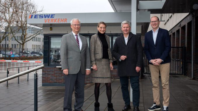 Zufriedenheit mit dem Busverkehr in Wiesbaden steigt leicht, Fahrgastzahlen nähern sich 59 Millionen Zufriedenheit mit dem Busverkehr in Wiesbaden steigt leicht, Fahrgastzahlen nähern sich 59 Millionen